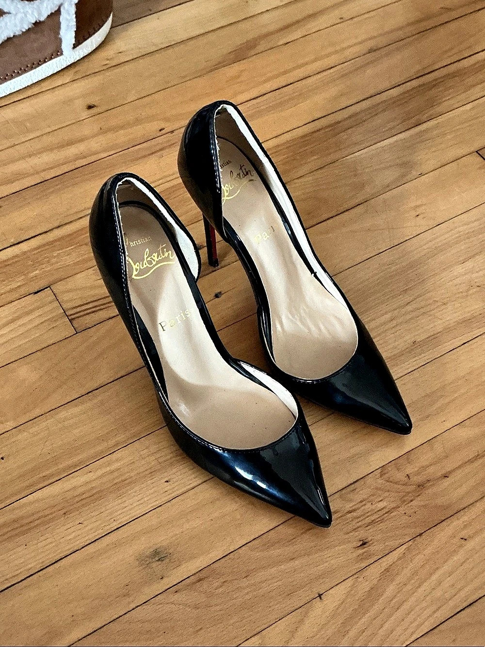 Christian Louboutin Hot Chick 100 Patent Calf Black Patent Heels